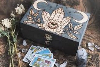 Pagan Crafts: How to make Spell Protection Boxes