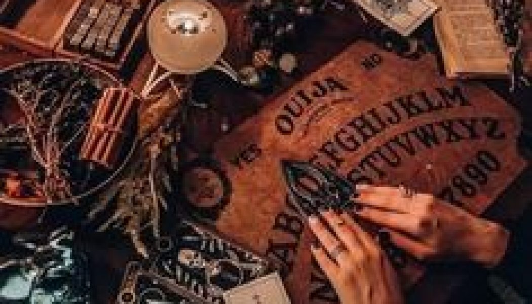 Spell Work for a Solitary Pagan Witch: Tips and Techniques for Effective Magick