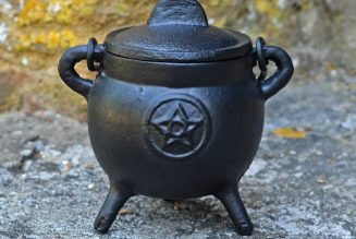 Cauldrons for Pagans & Witches for Sale