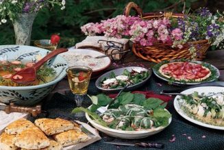 The Beltane Kitchen Witch: How to Celebrate the Sabbat with Magical Recipes