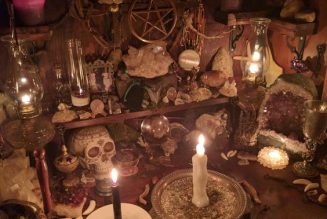 Setting up your altar