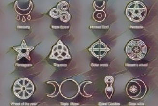 Signs Hekate is Reaching Out, 8. Symbols.